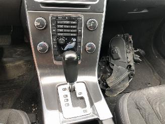 Volvo V-60 1.6i T4 Momentum Automaat 132kW E5 picture 10