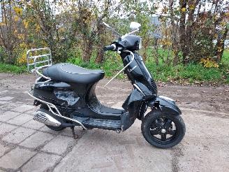 Vespa   picture 2