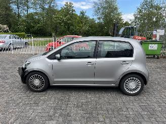 Volkswagen Up! High up !! picture 2