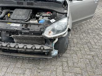 Volkswagen Up! High up !! picture 25