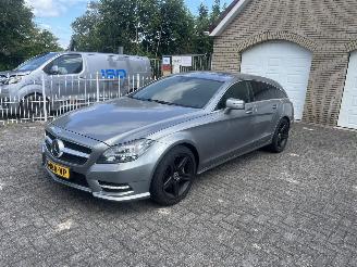 skadebil auto Mercedes CLS 350 cgi Weinig km !! 2012/9