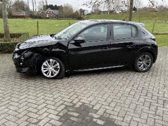krockskadad bil auto Peugeot e-208 EV Active Pack 50 kWh 2023/5