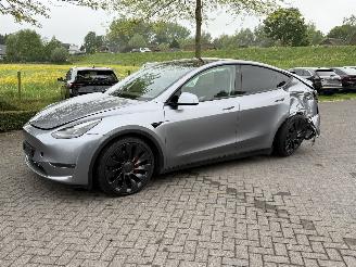 krockskadad bil auto Tesla Model Y Performance 393 KW / Long Range / AWD / Panorama / Leer 2024/4