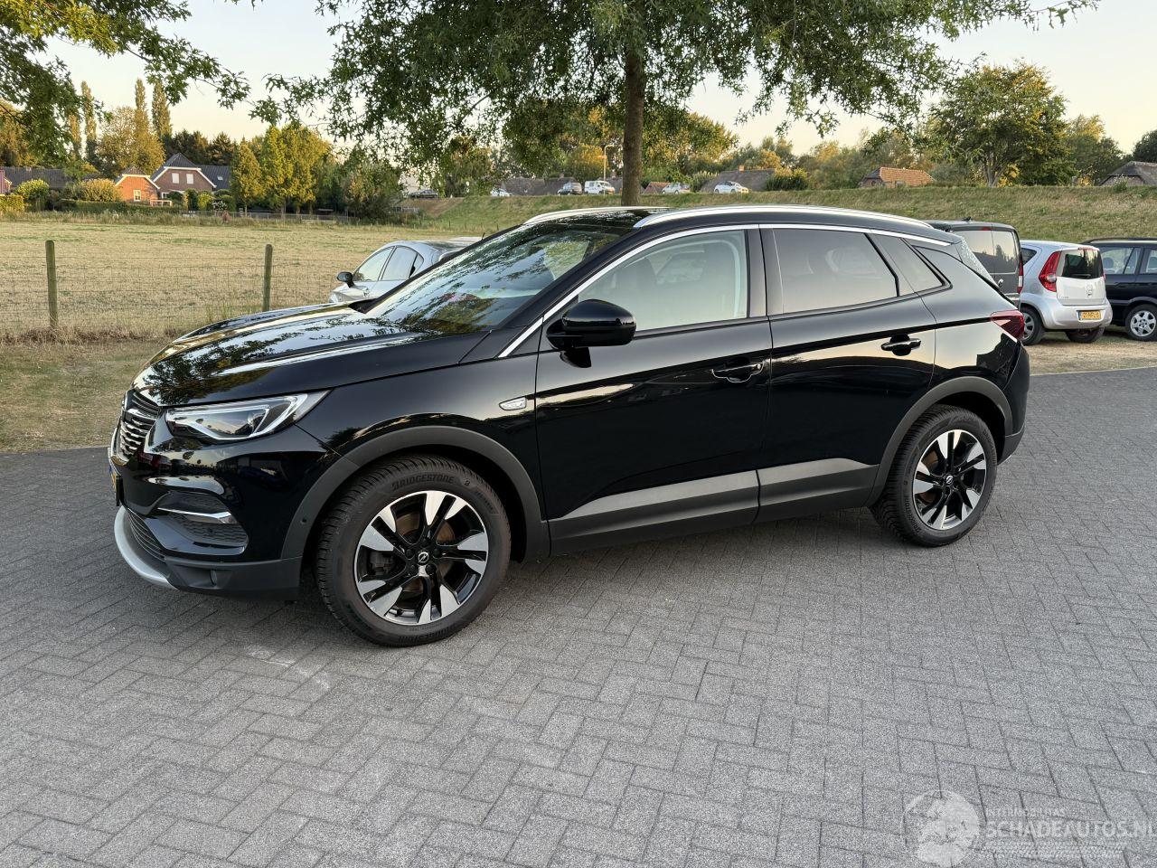 Opel Grandland X 1.2 Turbo / Automaat / Leer