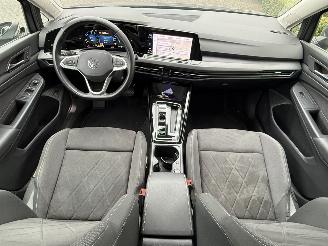 Volkswagen Golf VIII 1.4 EHYBRID / Panorama / Automaat picture 12