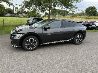 skadebil auto Kia EV6 Plus 168 kW 77 kWh Leer 2023/9