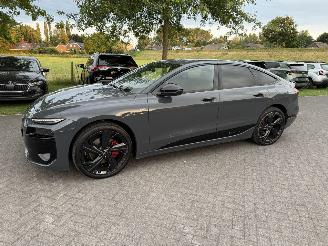 krockskadad bil auto Audi A6 Sportback e-tron S-edition 83 kWh 2025/8