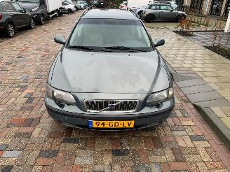  Volvo V-70 2.4 T GEARTRONIC 2000/9