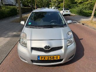 krockskadad bil auto Toyota Yaris 1.3 VVTi 2009/12