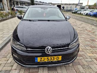 Schadeauto Volkswagen Polo TSI 115PK 2019/6