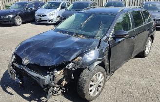 krockskadad bil auto Skoda Octavia Skoda Octavia Combi automatiek Ambition 2017/2