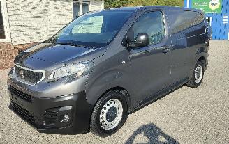 bruktbiler bedrijf Peugeot Expert Peugeot Expert Gesloten Bestelwagen Premium L1 2017/1