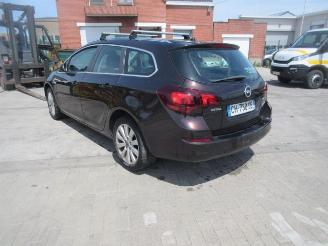 Opel Astra BREAK picture 11