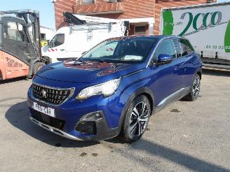 krockskadad bil auto Peugeot 3008 ALLURE 2019/4