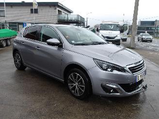 uszkodzony samochody osobowe Peugeot 308  2017/3