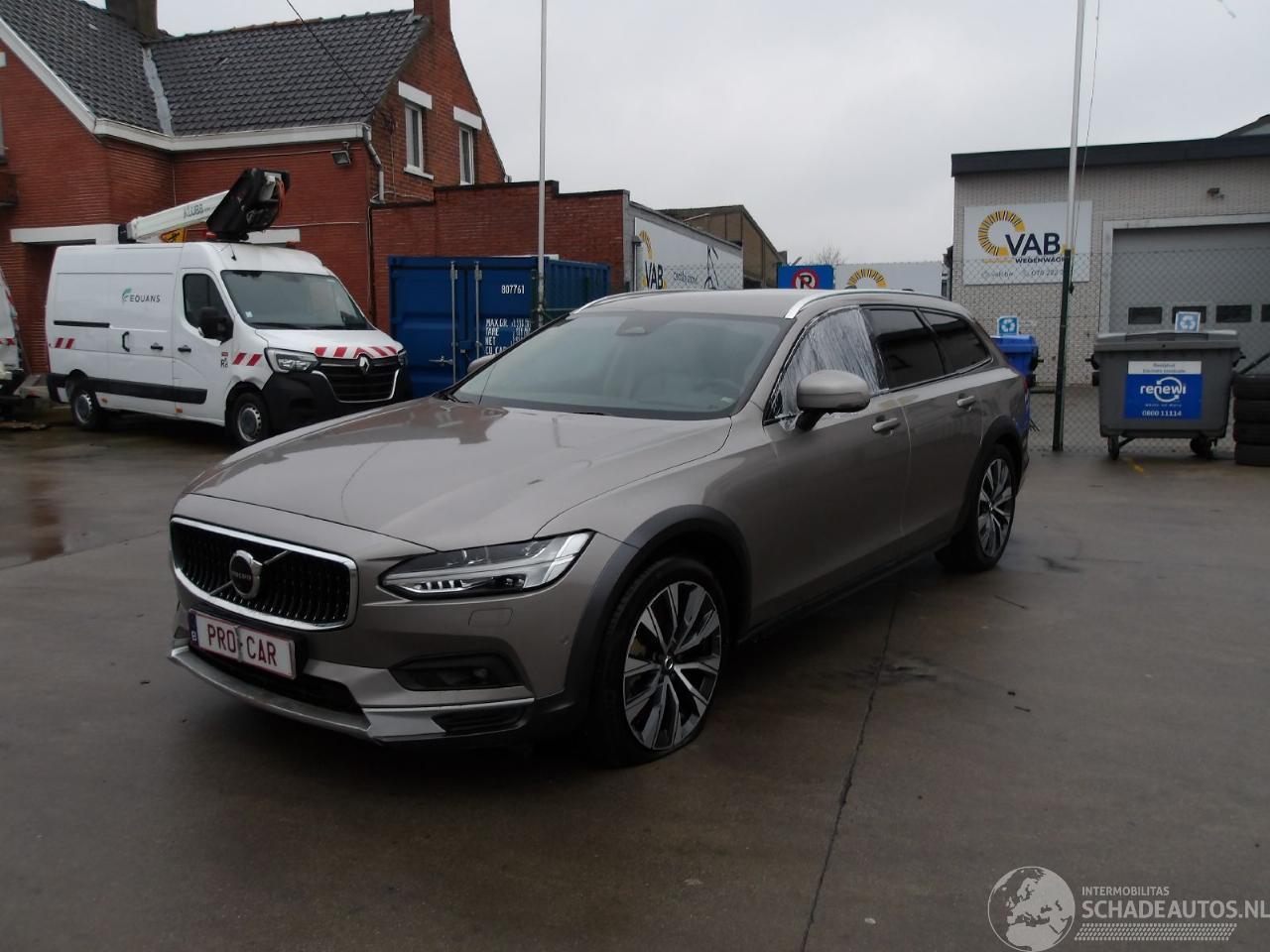 Volvo V-90 B5 PRO AWD