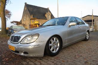 krockskadad bil auto Mercedes S-klasse 320 CDI SEDAN MET OA LEER, CLIMA, SCHUIFDAK, NAVI ENZ 2000/2
