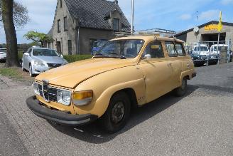 krockskadad bil auto Saab 95 95 L V4 STATION 1975/2