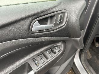 Ford Kuga 1.6 TREND, NAVIGATIE, AIRCO, PDC, 6 BAK, ELKTR. PAKKET, PDC ENZ picture 7