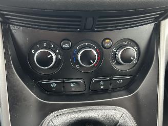 Ford Kuga 1.6 TREND, NAVIGATIE, AIRCO, PDC, 6 BAK, ELKTR. PAKKET, PDC ENZ picture 10