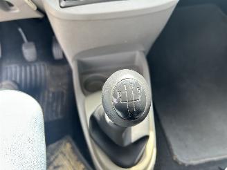 Renault Twingo 1.2 Acces picture 10