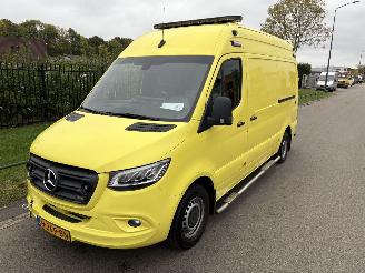 Mercedes Sprinter 319 CDI V6 EX AMBULANCE picture 38