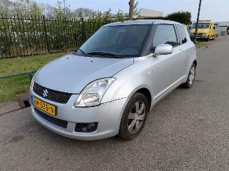 Unfallwagen Suzuki Swift 1.3 AIRCO 2010/6