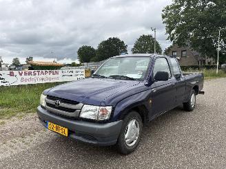 dañado vehículos comerciales Toyota Hilux 2.5 D4-D 90 EXTRA OPEN LAADBAK / PICK-UP  84.217 KM N.A.P. ! 2005/6
