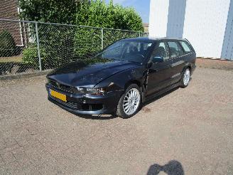 Damaged car Mitsubishi Galant 2.0 GLXI Airco 2000/6