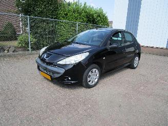 Damaged car Peugeot 206+ 1.4 XS Airco 5-Drs 2009/9