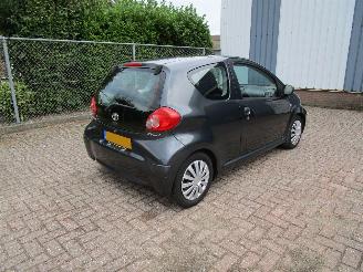 Toyota Aygo Radio/CD 3-Drs picture 4