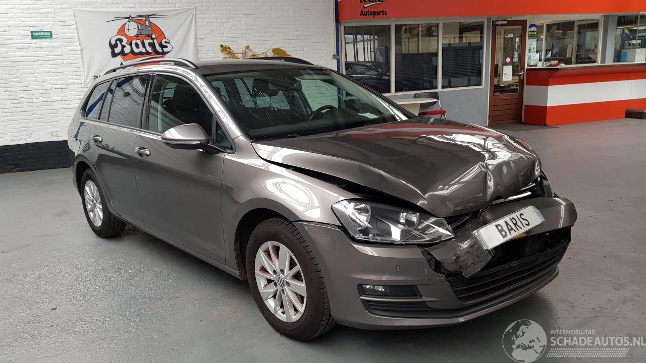 Volkswagen Golf 1.2 TSI 16V COMBI  BENZ 1.197CC 63KW 86PK