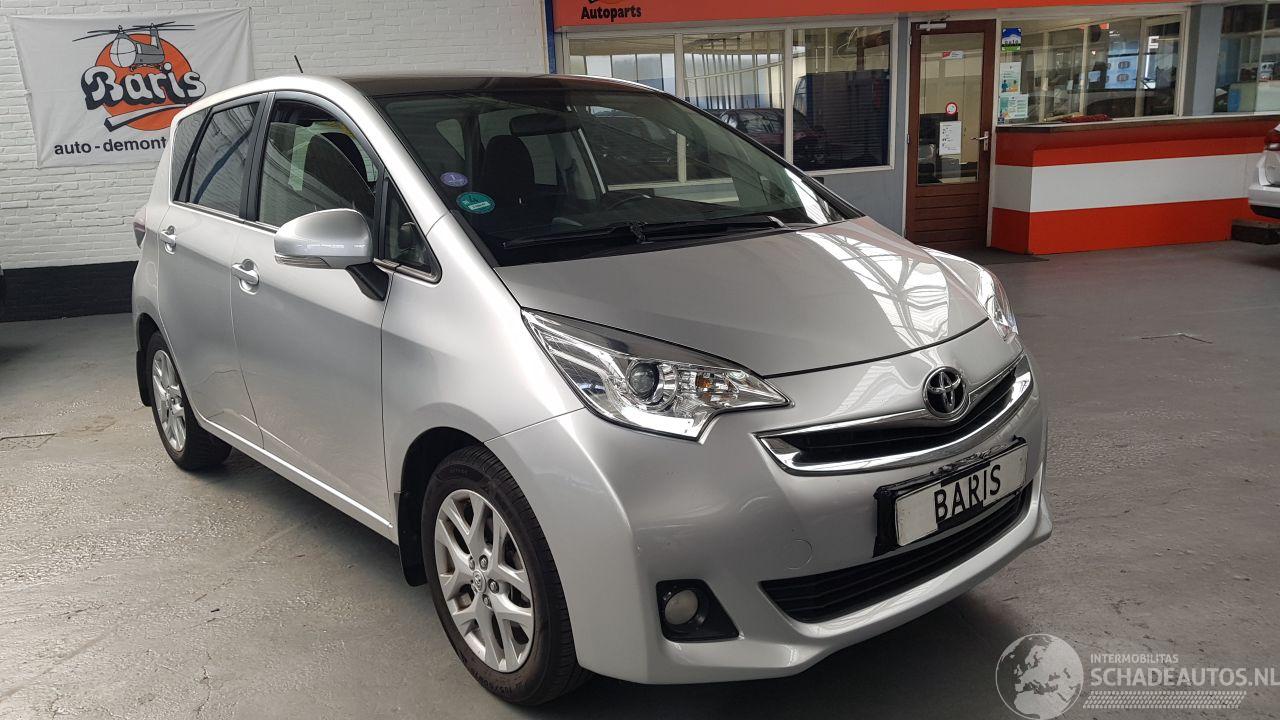 Toyota Verso S 1.3 VVT-I AUT BENZ 5 DRS NAP....