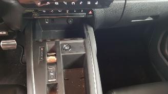 Citroën C5 Aircross 1.2 PURE TECH Hybrid AUT SUV  ELEKTRISCH BENZ 1.199CC 100KW 136PK picture 12