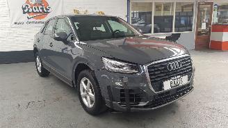 uszkodzony samochody osobowe Audi Q2 1.0 TFSI 12V SUV  BENZ 999CC 85kW 116PK 2018/12