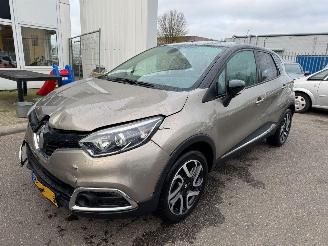 Avarii autoturisme Renault Captur 1.2 TCe Dynamique AUTOMAAT 2014/6