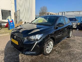 Damaged car Peugeot 208 1.2 PureTech Active 2022/3