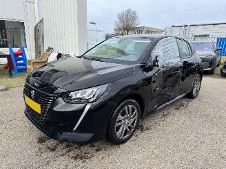 Damaged car Peugeot 208 1.2 PureTech Active Pack 2021/5