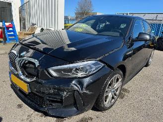 Schadeauto BMW 1-serie 118i AUTOMAAT High Executive 2021/8
