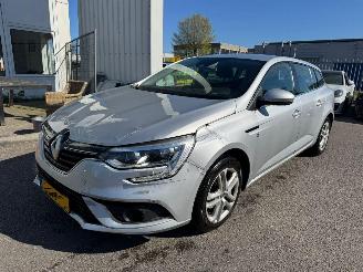 Auto incidentate Renault Mégane Estate 1.2 TCe Life 2018/3