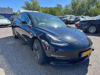 damaged passenger cars Tesla Model 3 Long Range AWD 75 kWh 2019/11