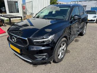 Schadeauto Volvo XC40 2.0  AUTOMAAT T4 Inscription 2019/4