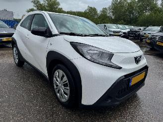 Damaged car Toyota Aygo 1.0 VVT-i MT Play 2023/5