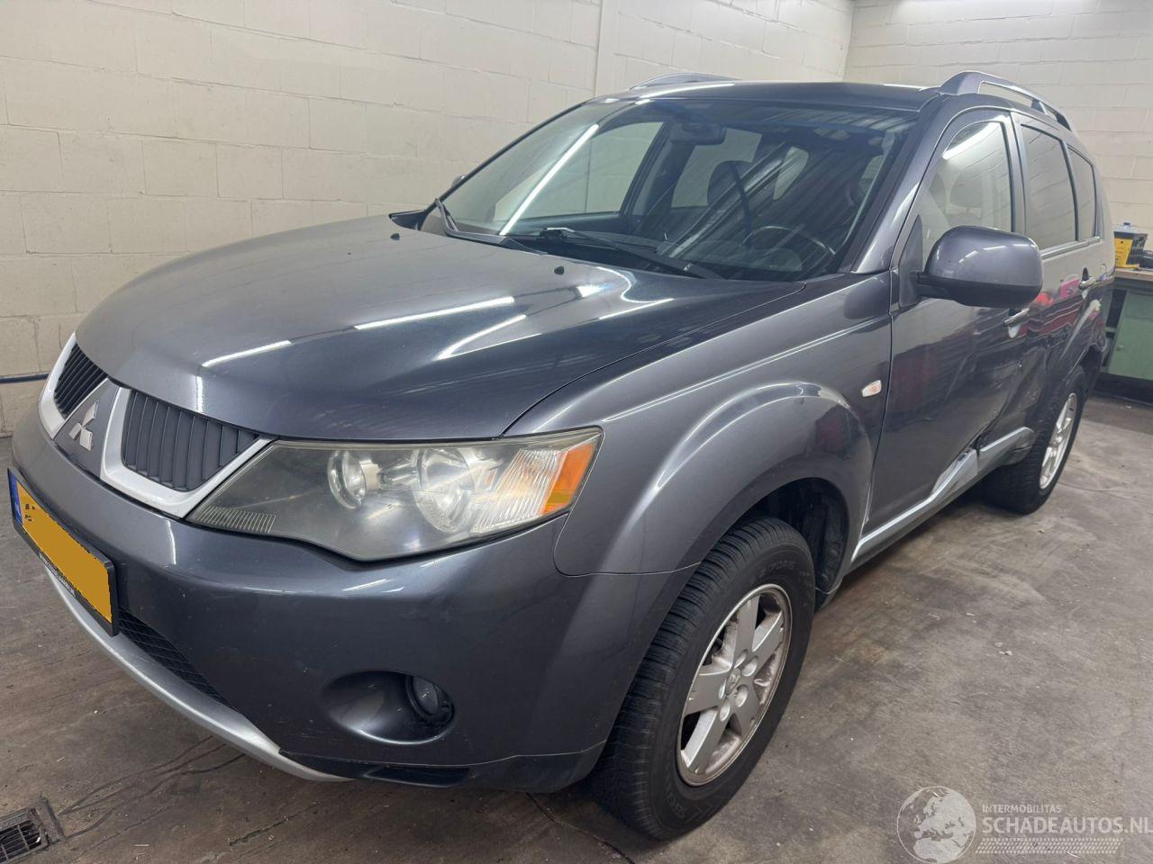 Mitsubishi Outlander 2.4 Inspire 2WD LPG