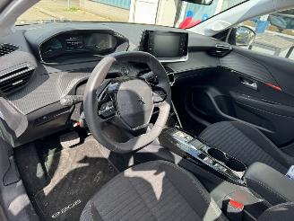 Peugeot e-208 EV Active Pack 50 kWh picture 10
