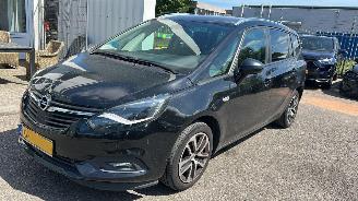 Schadeauto Opel Zafira 1.6 CDTI BJ 2018 ! 2018/9