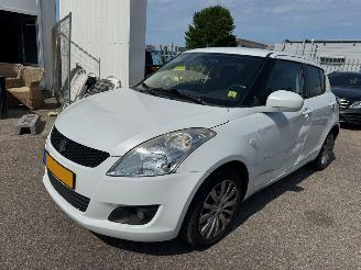 krockskadad bil auto Suzuki Swift 1.2 Exclusive EASSS 2011/4
