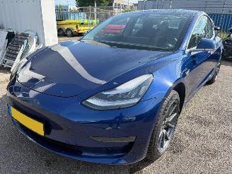 uszkodzony samochody osobowe Tesla Model 3 Long Range AWD 75 kWh 2019/12