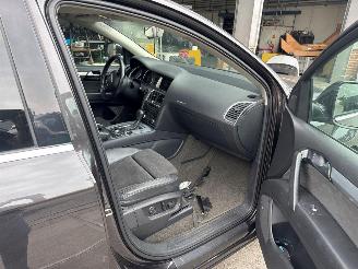Audi Q7 4.2 FSI V8 picture 8