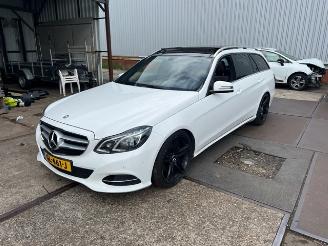 Damaged car Mercedes E-klasse 300 Bleu Tec HYBRID 2015/6